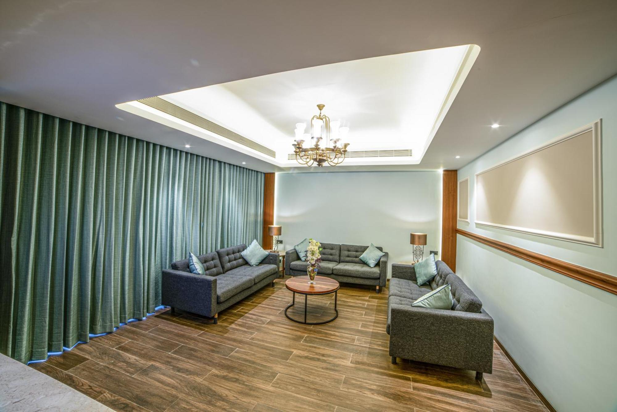 Gift City Club, A Member Of Radisson Individuals Gandhinagar Exterior foto